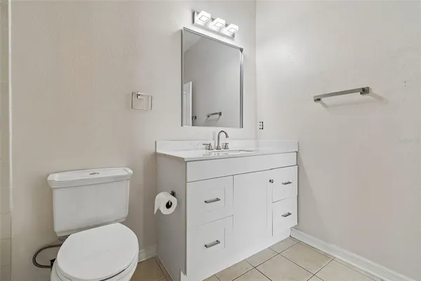 $2,200 | 3566 High Hampton Circle, Tampa, FL 33610