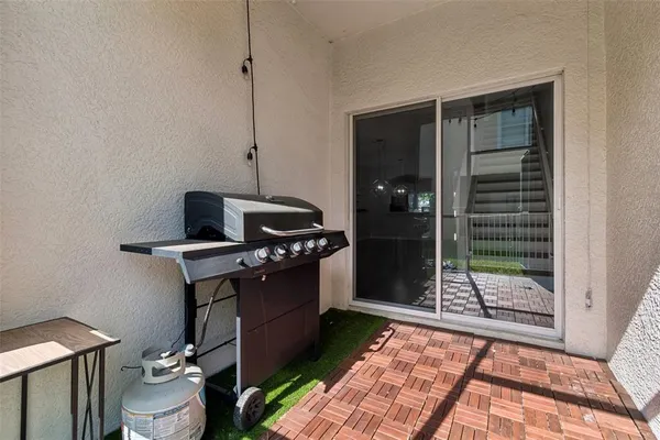 $2,200 | 3566 High Hampton Circle, Tampa, FL 33610