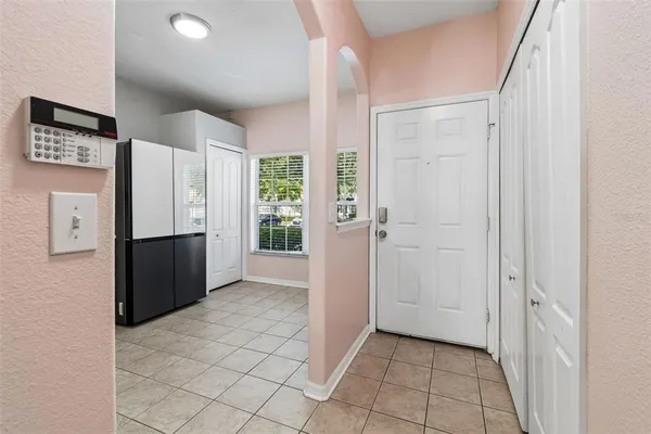 $2,200 | 3566 High Hampton Circle, Tampa, FL 33610