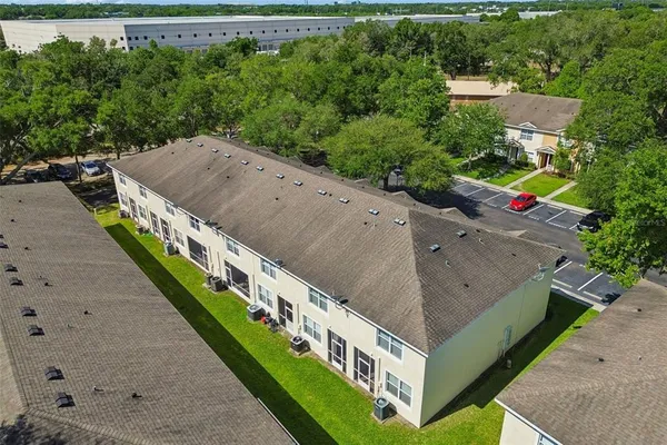 $2,200 | 3566 High Hampton Circle, Tampa, FL 33610