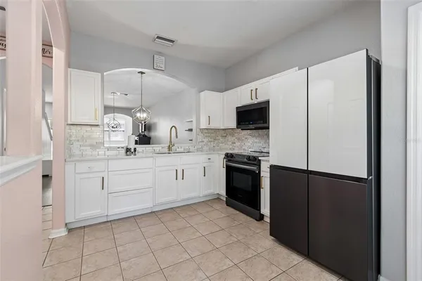 $2,200 | 3566 High Hampton Circle, Tampa, FL 33610