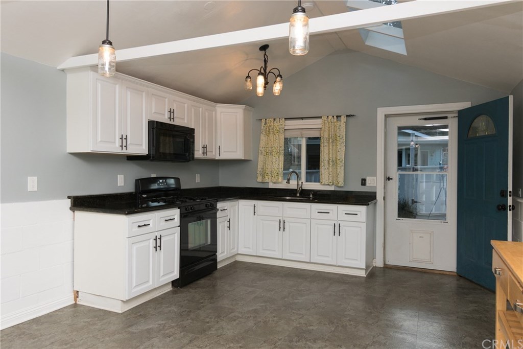 20372 Adkinson Lane Trabuco Canyon, CA 92679 - Photo 2 of 12