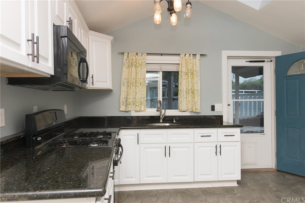 20372 Adkinson Lane Trabuco Canyon, CA 92679 - Photo 3 of 12