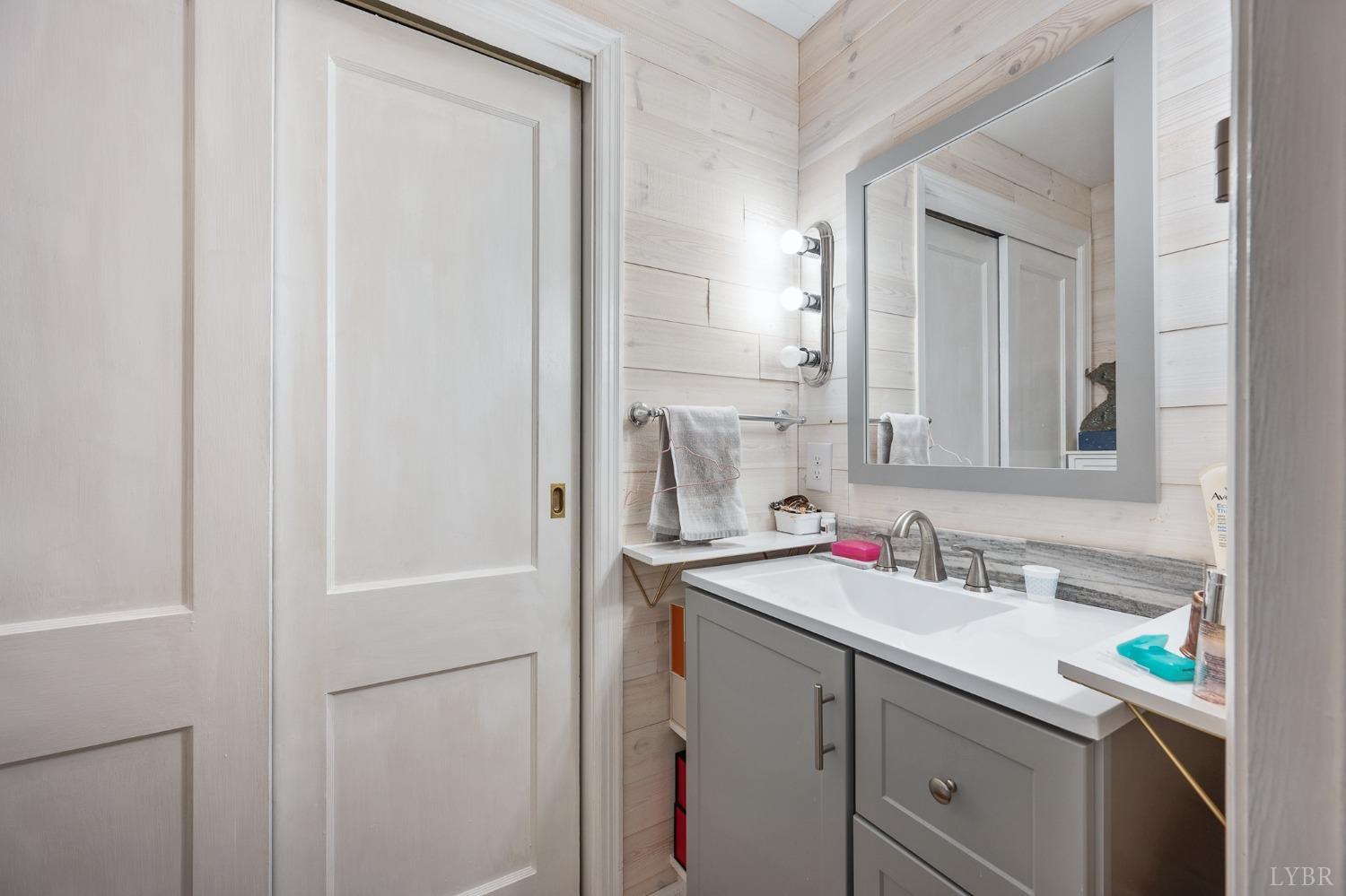 1428 Link Road Bedford, VA 24523 - Photo 30 of 38 Gallery Image 30