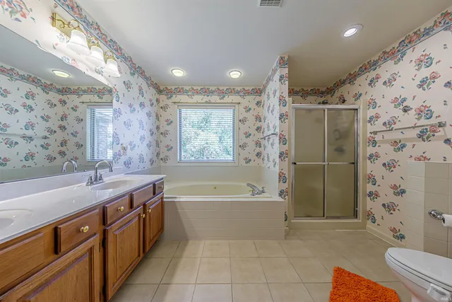 $354,900 | 3116 Roselawn Drive, Evansville, IN 47711