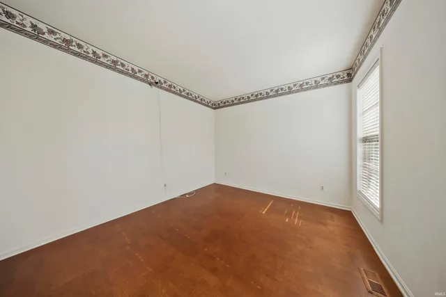 $354,900 | 3116 Roselawn Drive, Evansville, IN 47711