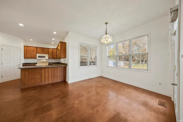 $354,900 | 3116 Roselawn Drive, Evansville, IN 47711