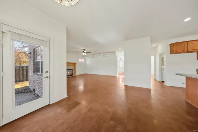 $354,900 | 3116 Roselawn Drive, Evansville, IN 47711