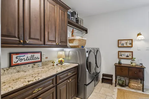 $850,000 | 1330 Palmetto Point, Spring Branch, TX 78070