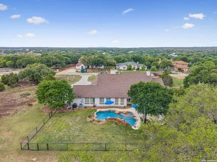 $850,000 | 1330 Palmetto Point, Spring Branch, TX 78070