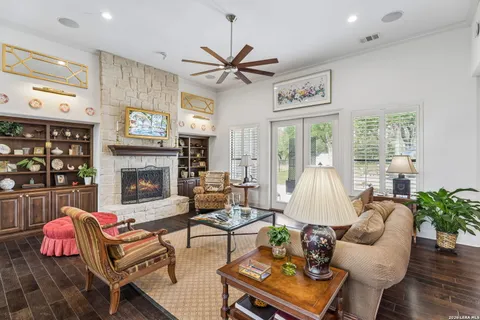 $850,000 | 1330 Palmetto Point, Spring Branch, TX 78070
