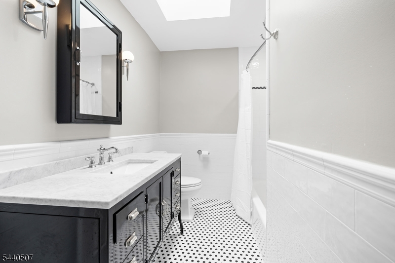31 Stone Row Lane Oak Ridge, NJ 07438 - Photo 18 of 29