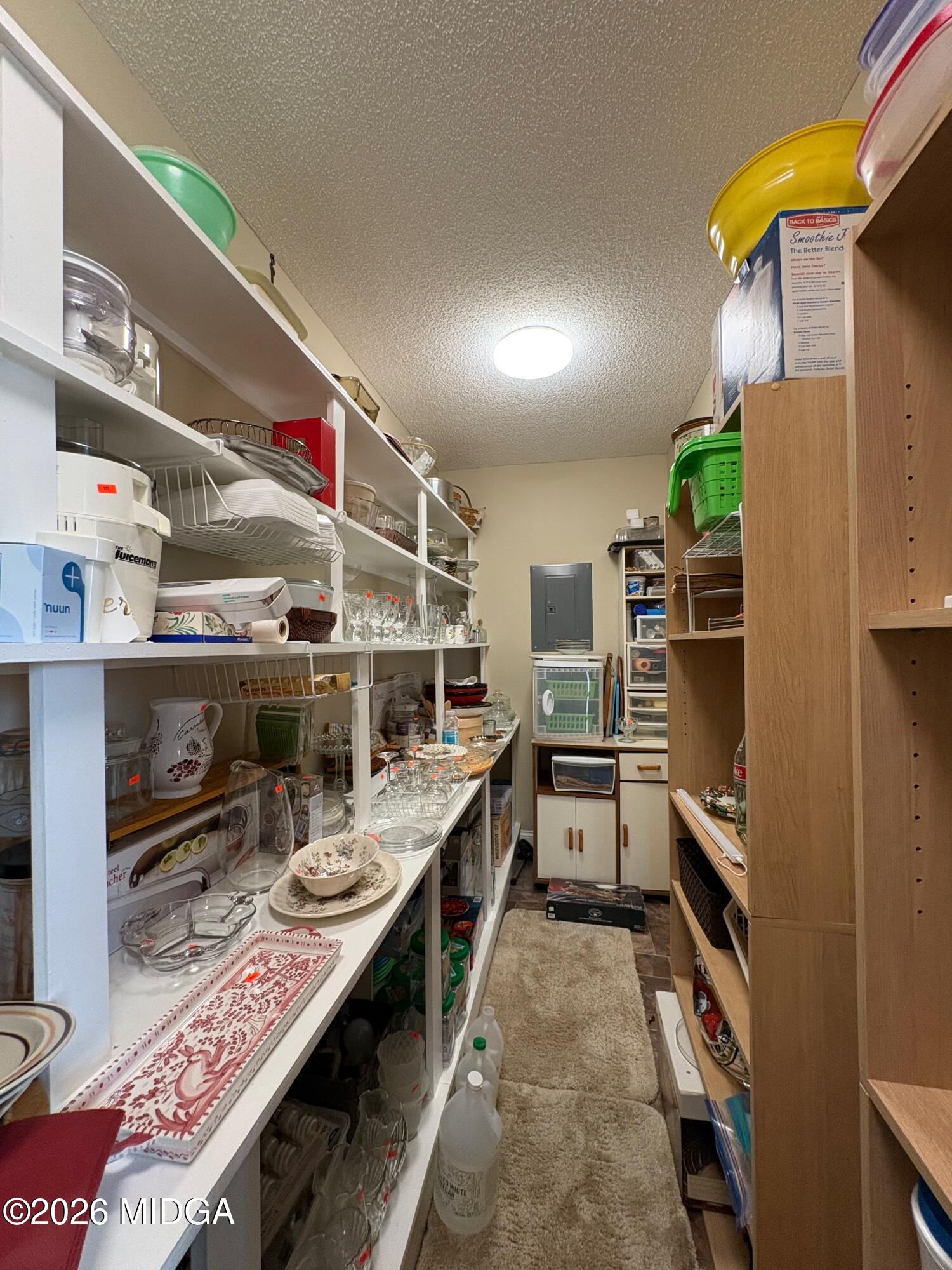 205 White Road Byron, GA 31008 - Photo 12 of 38 a kitchen with lots of counter top space