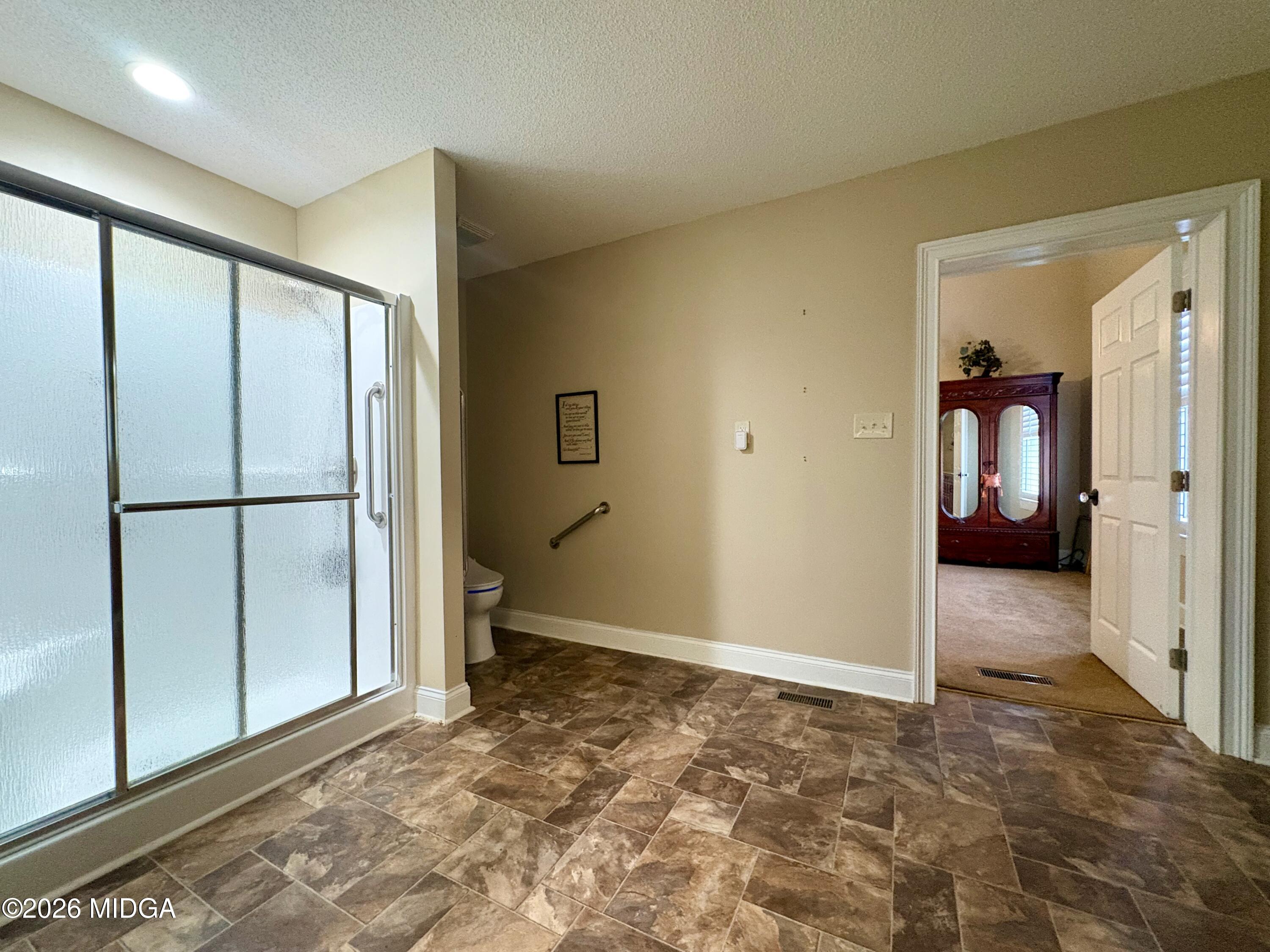205 White Road Byron, GA 31008 - Photo 17 of 38 a view of an empty room and a window
