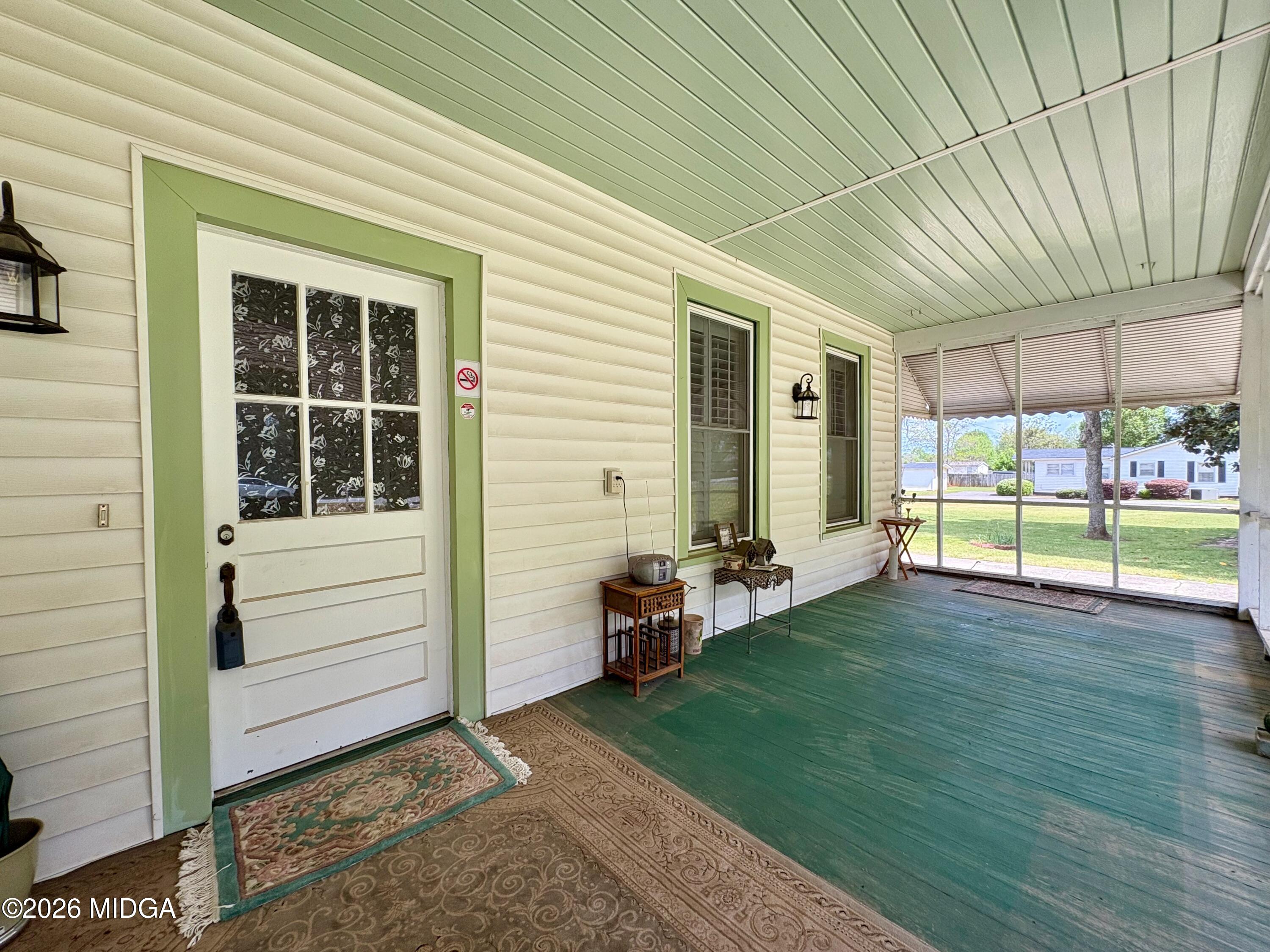 205 White Road Byron, GA 31008 - Photo 2 of 38 a view of an house with backyard and porch