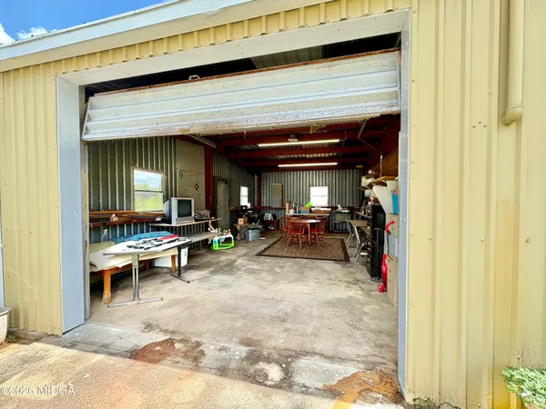 $320,000 | 205 White Road, Byron, GA 31008