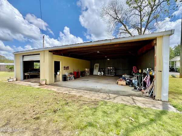 $320,000 | 205 White Road, Byron, GA 31008