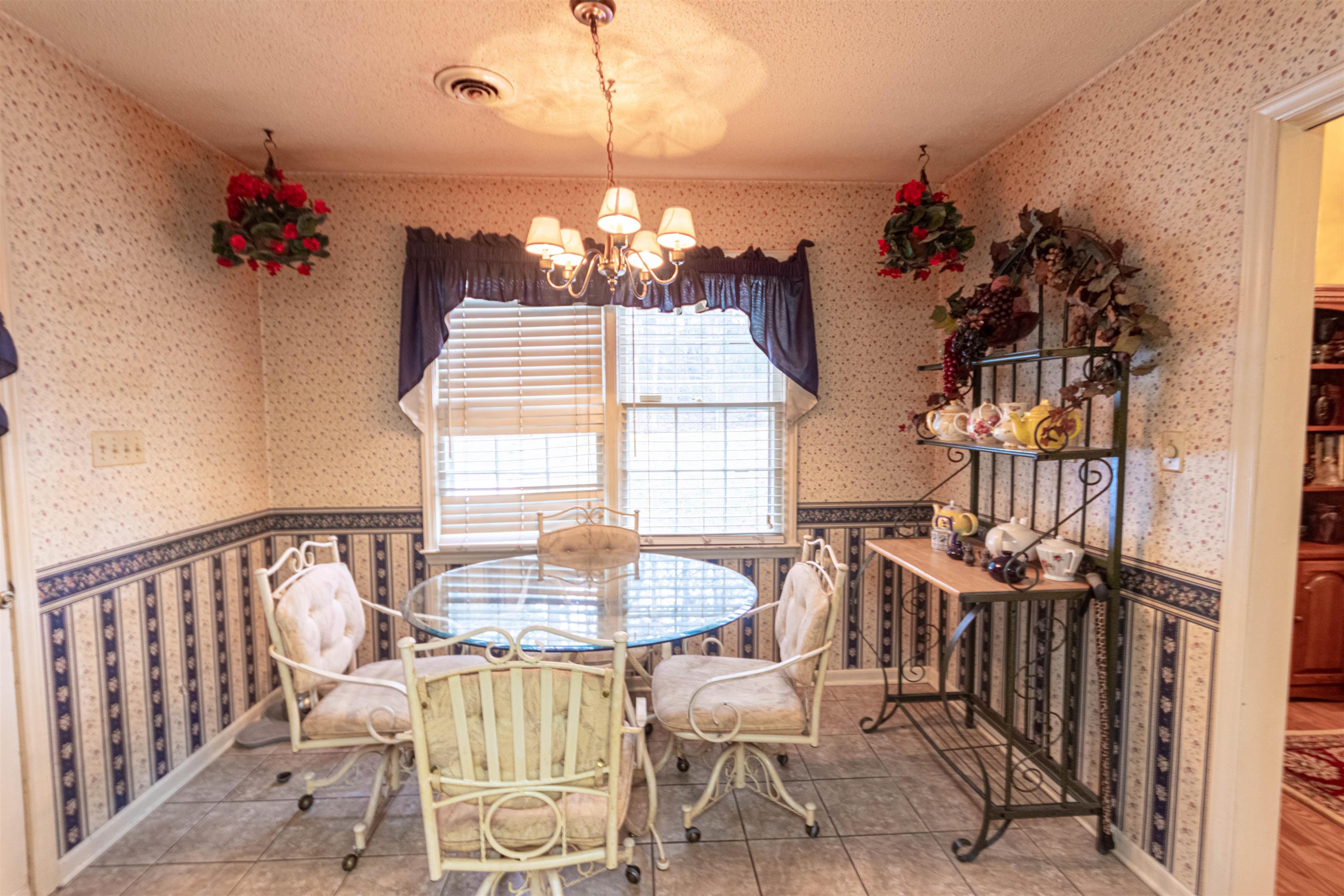 6028 Brookgreen Court Spartanburg, SC 29301 - Photo 4 of 21 Gallery Image 4