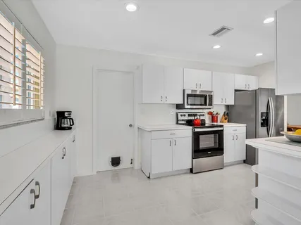 $299,900 | 4504 Northwest 47th Terrace, Tamarac, FL 33319