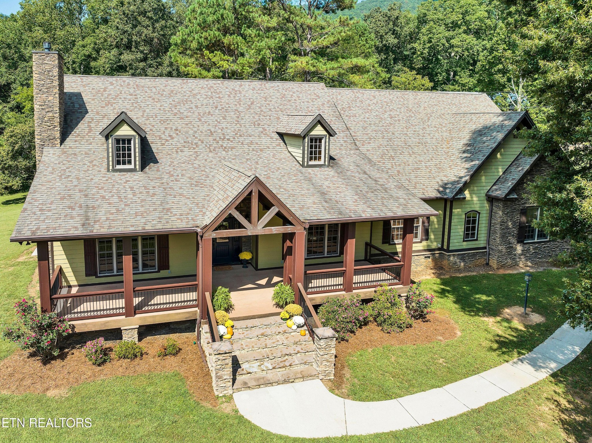 113 Spring Hill Road Walland, TN 37886 - Photo 1 of 58 Gallery Image 1