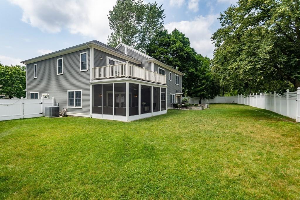 16 Chinian Path Newton, MA 02459 - Photo 4 of 29