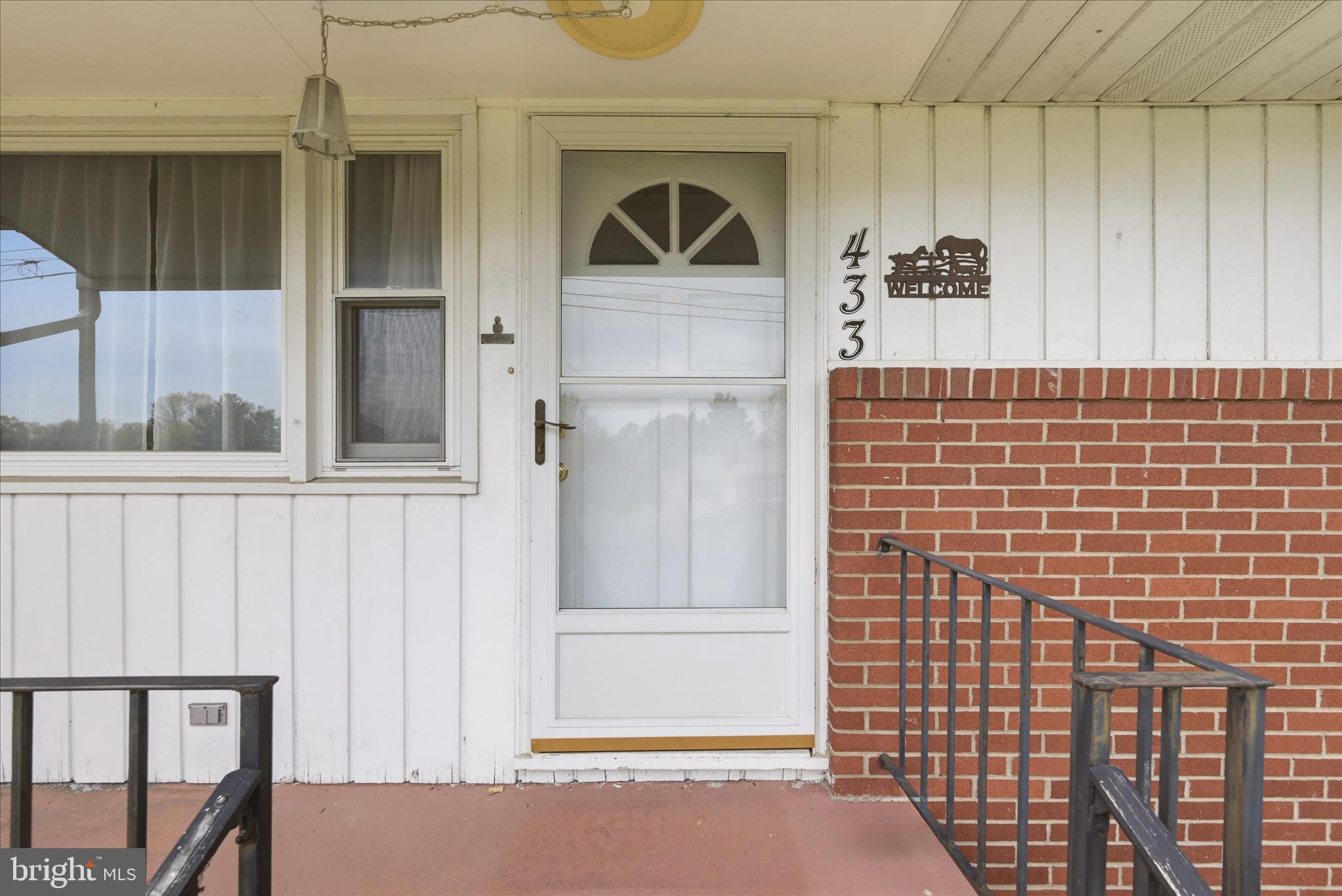 433 Beechcroft Road Winchester, VA 22601 - Photo 2 of 41 Front Door