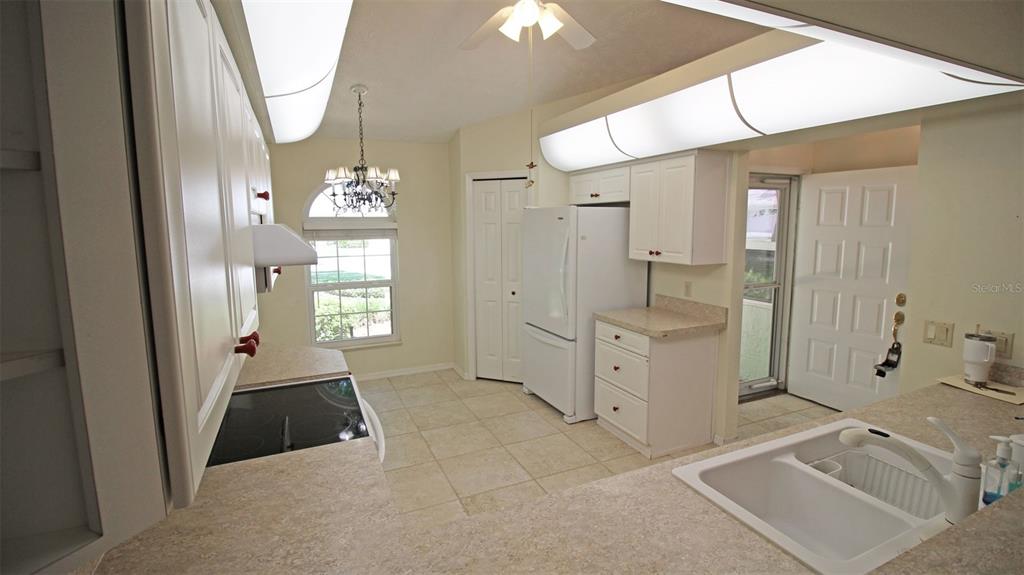 704 Moray Drive Inverness, FL 34453 - Photo 9 of 40