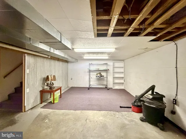 a view of a storage & utility room