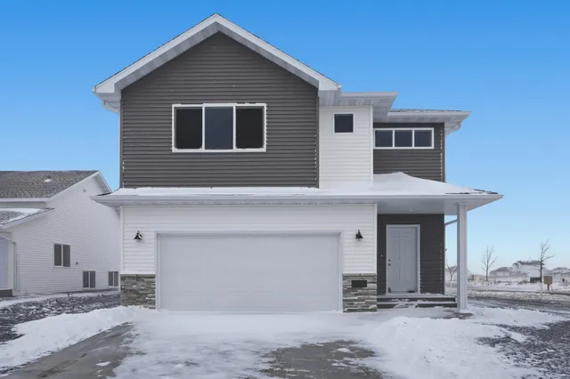 $369,900 | 6203 87th Avenue South, Horace, ND 58047