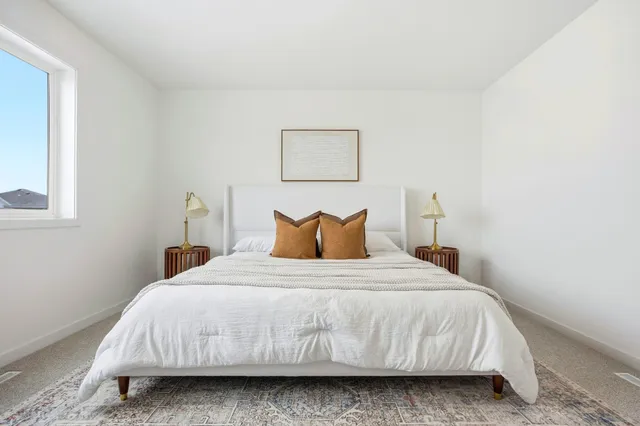 $369,900 | 6203 87th Avenue South, Horace, ND 58047