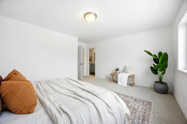 $369,900 | 6203 87th Avenue South, Horace, ND 58047