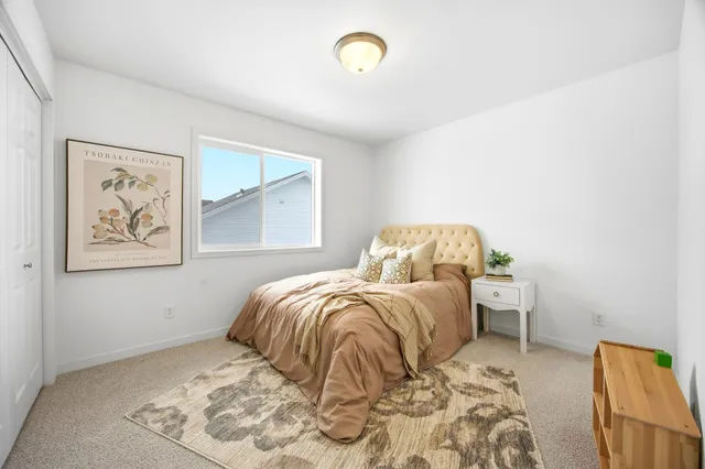 $369,900 | 6203 87th Avenue South, Horace, ND 58047