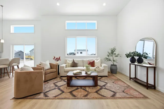 $369,900 | 6203 87th Avenue South, Horace, ND 58047