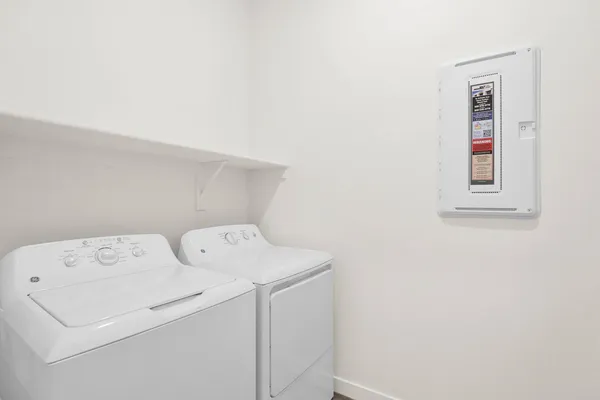 $3,400 | 3130 East Flintlock Drive, Queen Creek, AZ 85142