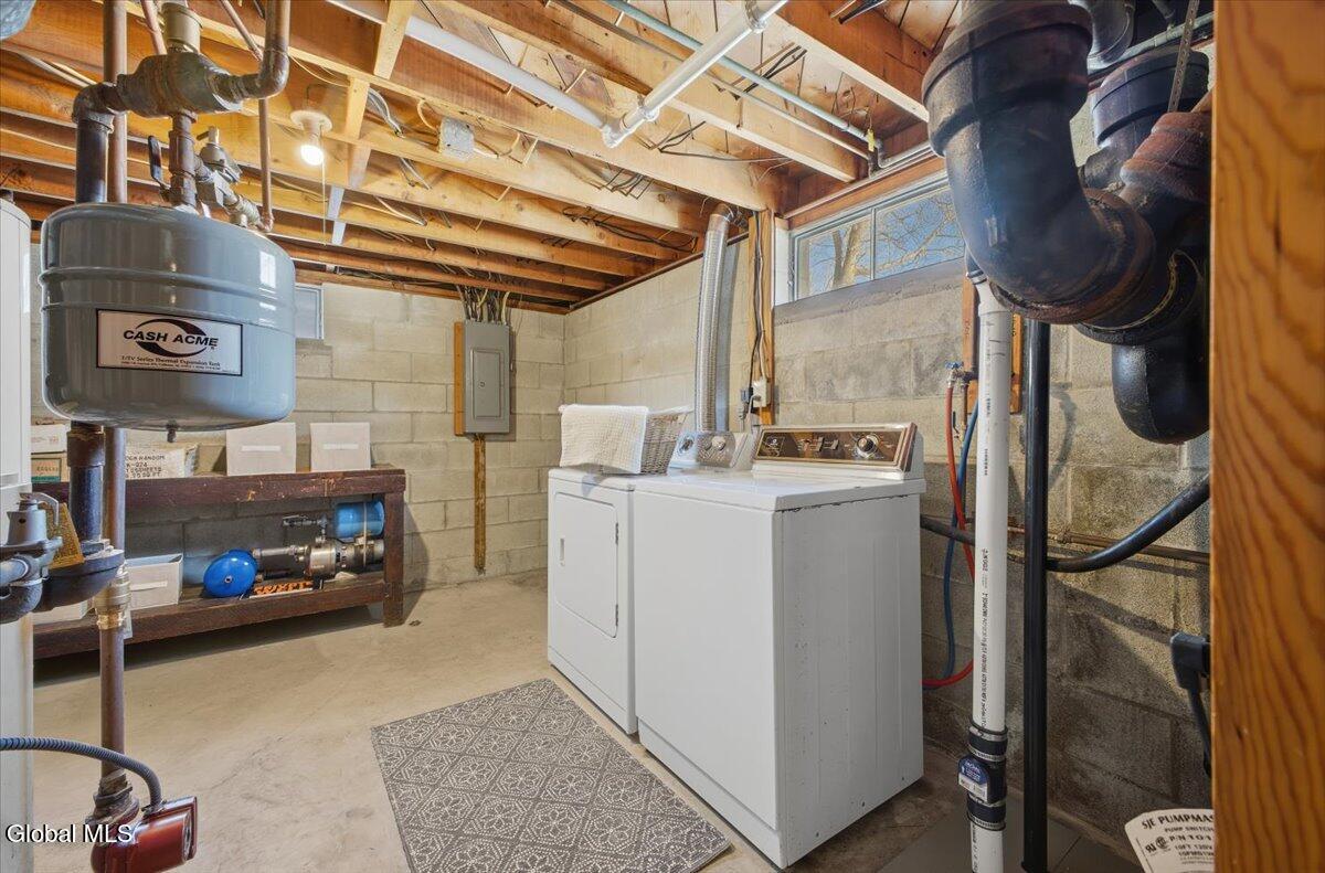 7132 Fuller Station Road Guilderland, NY 12303 - Photo 17 of 20 Laundry room with space for workshop.
