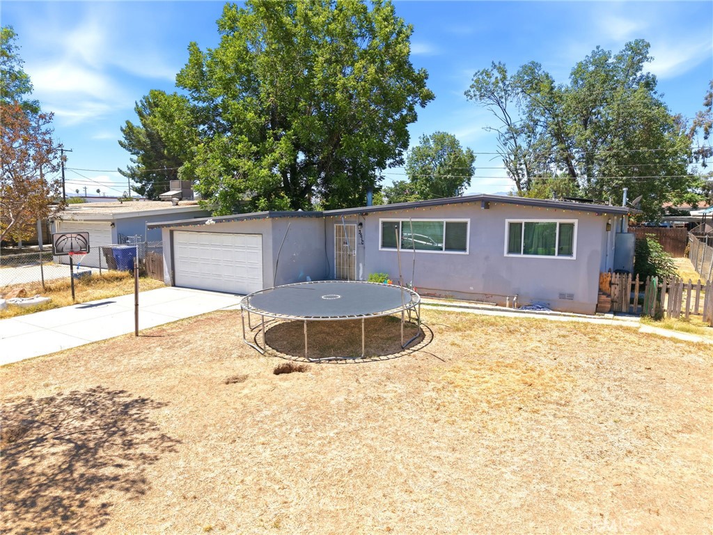 3510 McKenzie Street Riverside, CA 92503 - Photo 2 of 43