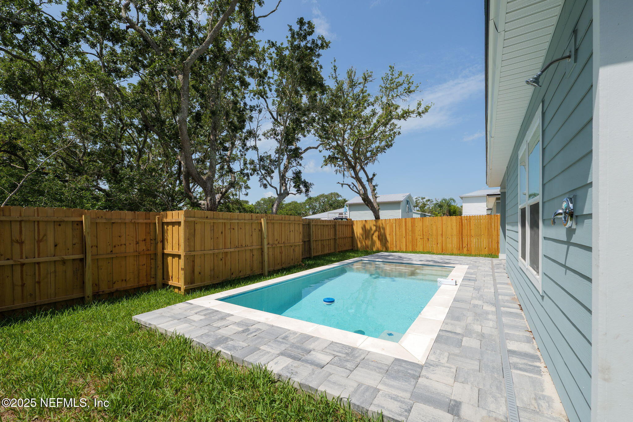 603 Twenty Second Street St. Augustine, FL 32084 - Photo 35 of 36 a view of a backyard