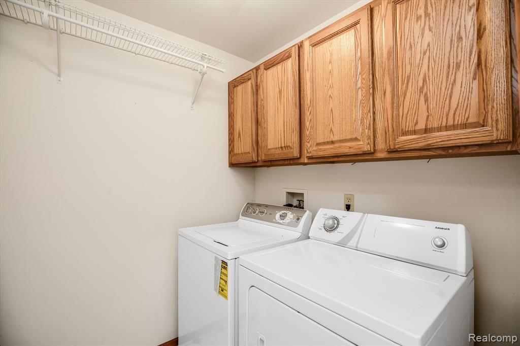 36800 11 Mile Road Farmington Hills, MI 48331 - Photo 20 of 47