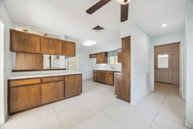 $460,000 | 6203 Bermuda Dunes Drive, Houston, TX 77069