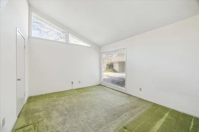 $460,000 | 6203 Bermuda Dunes Drive, Houston, TX 77069