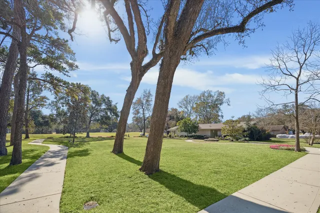 $460,000 | 6203 Bermuda Dunes Drive, Houston, TX 77069