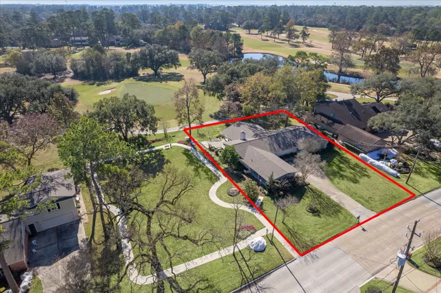 $460,000 | 6203 Bermuda Dunes Drive, Houston, TX 77069