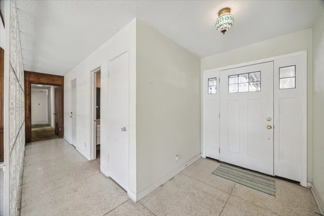 $460,000 | 6203 Bermuda Dunes Drive, Houston, TX 77069