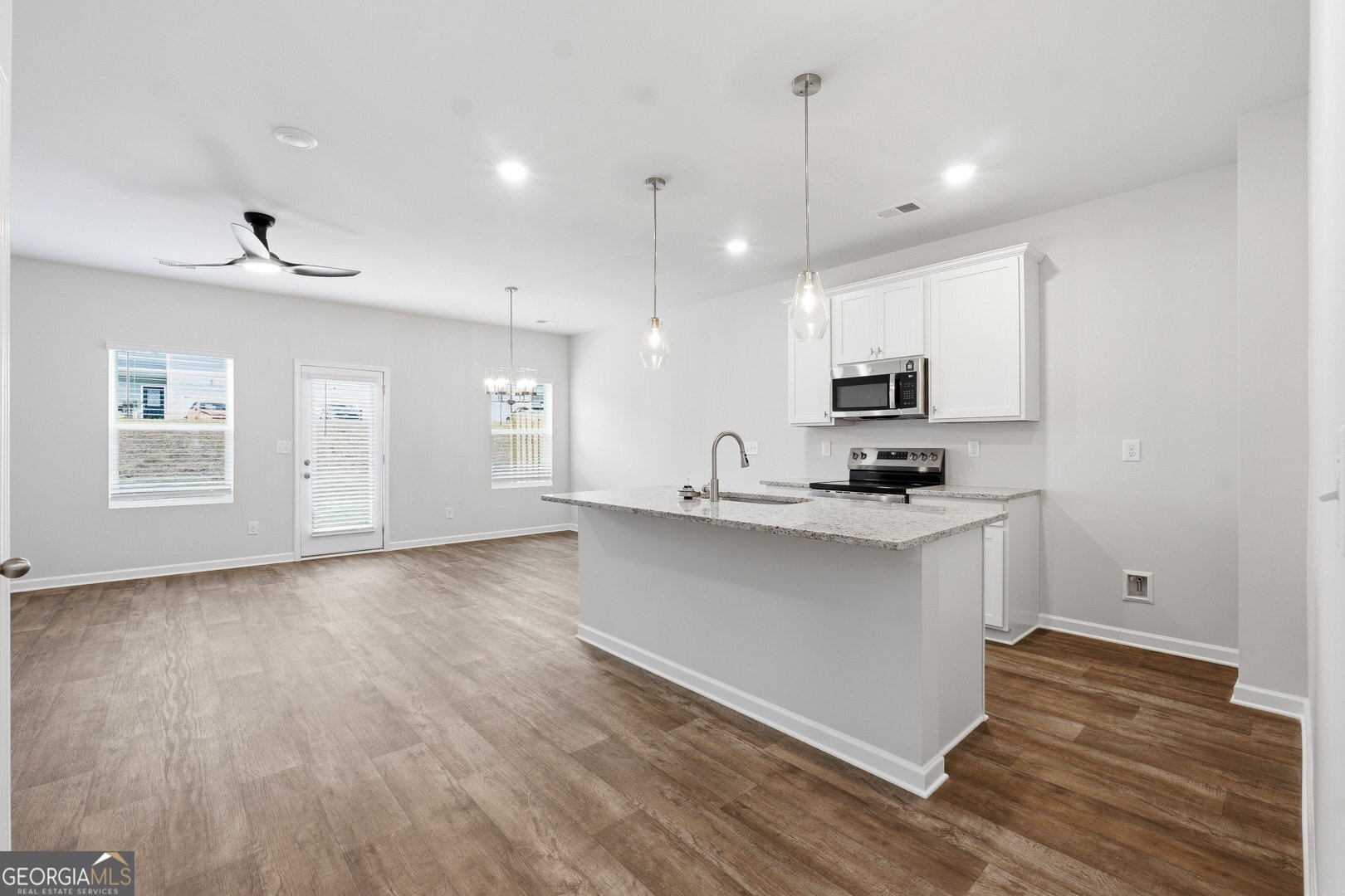 11515 Kimberly Way Hampton, GA 30228 - Photo 4 of 25