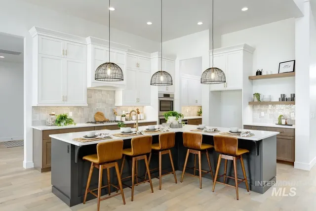 $2,335,827 | 14326 North Hornbill Way, Boise, ID 83714