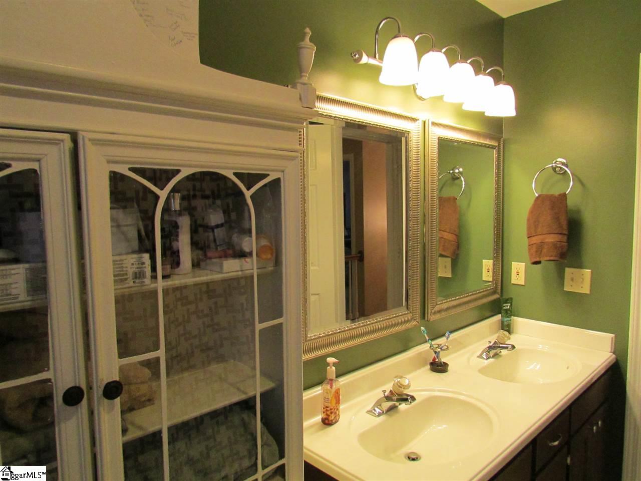 409 Davenport Road Simpsonville, SC 29680 - Photo 14 of 29 Gallery Image 14