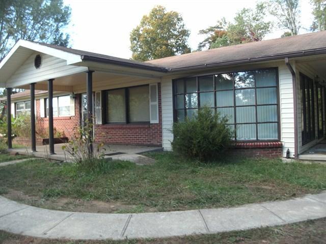3114 Mine 18 Road Strunk, KY 42649 - Photo 1 of 5 Primary Photo