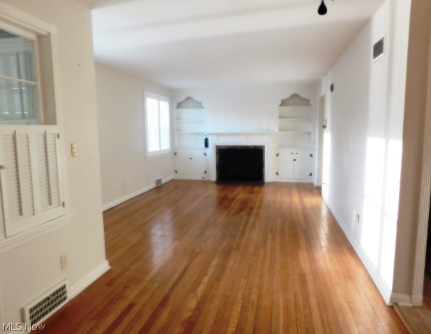 584 Eastland Road Berea, OH 44017 - Photo 2 of 33