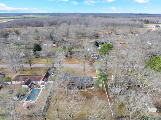 $469,000 | 518 Sharondale Drive, Tullahoma, TN 37388