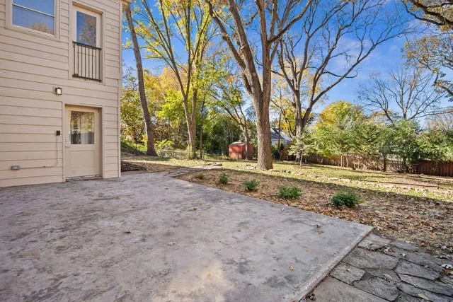 $285,000 | 914 Brook Street, Elgin, IL 60120